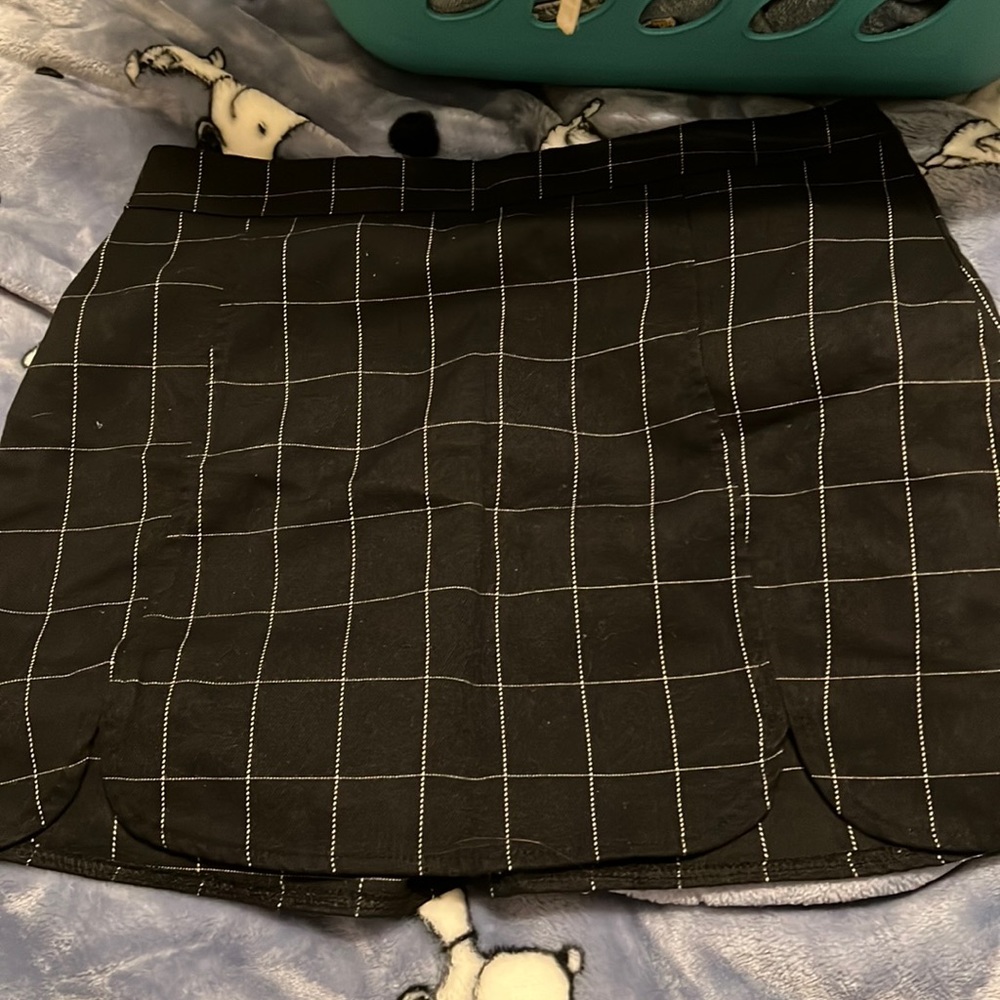 Brandy Melville skirt